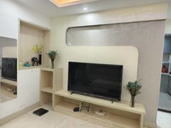 大丰大中大中城区鸿基豪庭 电梯2楼 一室两厅一卫 精装修出租房源真实图片