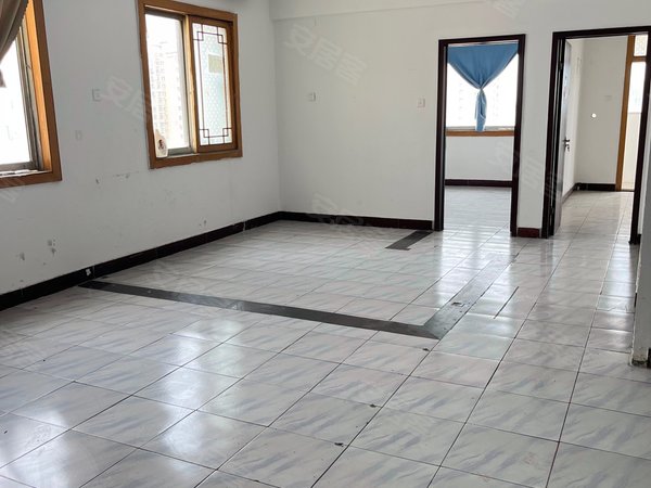 郑州金水花园路安华大厦无中介费,可以月付正弘城对面安华大厦办公