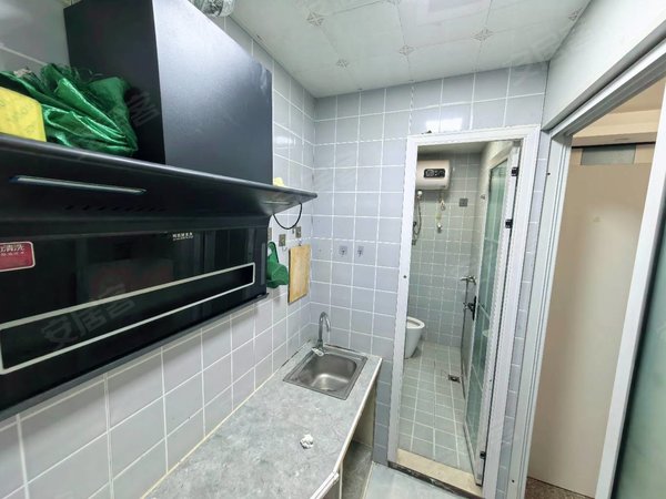 金华东阳东阳市中心东针路10-5号楼老西站人民医院靠近充电桩 东针路爱心公寓，欢迎您的到来出租房源真实图片