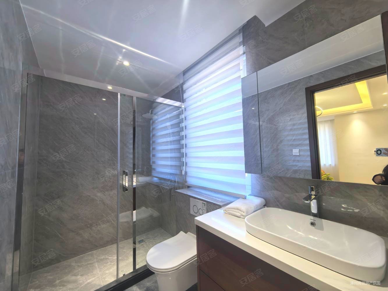 西京都高尔夫别墅4室3厅5卫237㎡南北106.1万