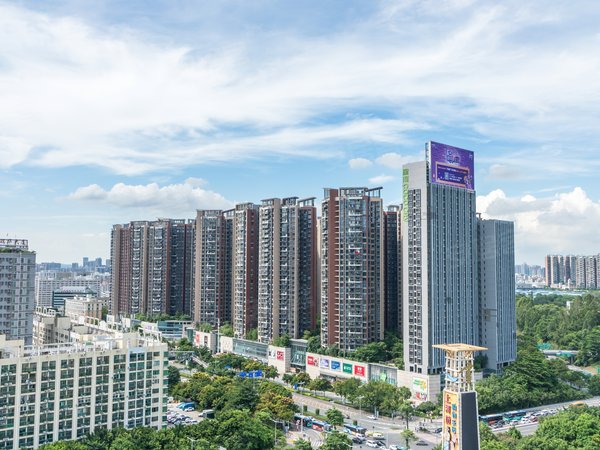 深圳龙华民治星河盛世梅林关口星河盛世cococity楼上空中花园精装大三