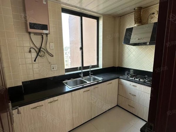 湖州长兴长兴市区君悦华府西区君悦华府电梯精装3房2卫家电气球近浙北