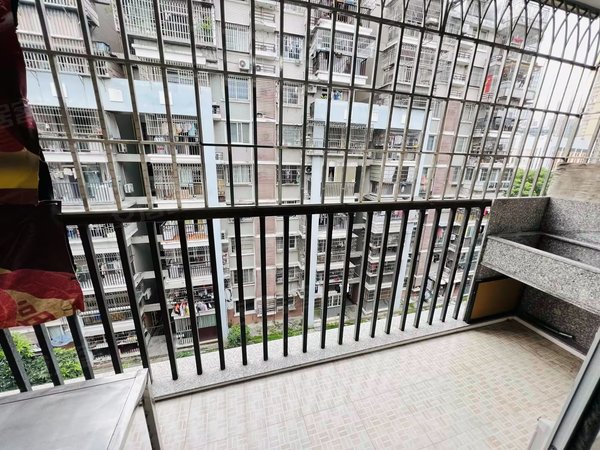 福州仓山浦上大道金建小区(二期)万达欢乐颂背后!现代精装修公寓!