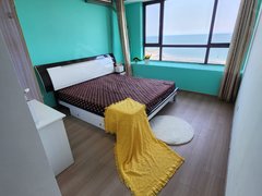 青岛黄岛东方影都南卧空调 近融创茂 黄海学院 下楼13号线地铁 拎包入住出租房源真实图片