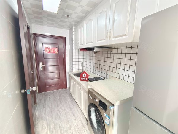 清扬公寓精装公寓拎包入住随时看房近地铁人民医院茂业