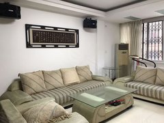 鹰潭月湖月湖城区市中心三小旁五洲花苑,南北通透大三房,楼梯房家电齐全拎包入住出租房源真实图片