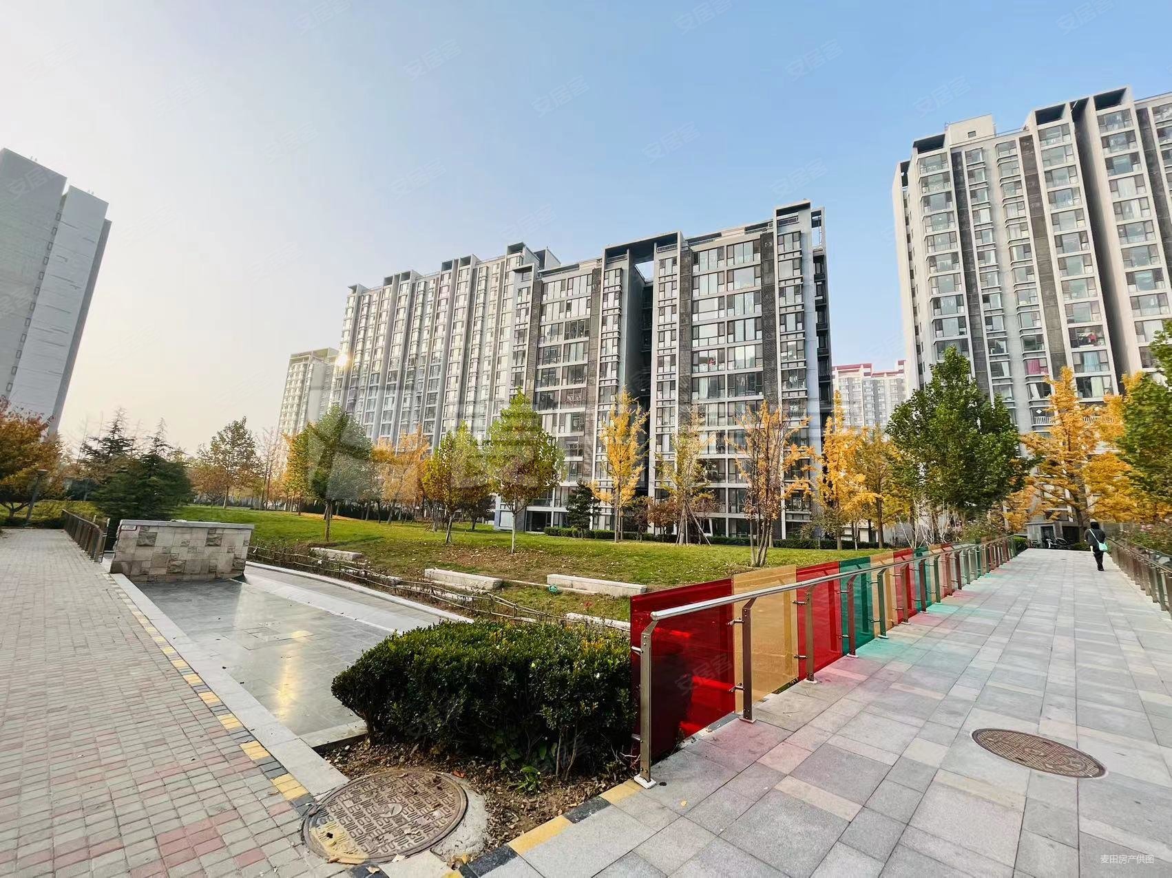 首开国风美唐臻观3室1厅2卫127㎡南北935万