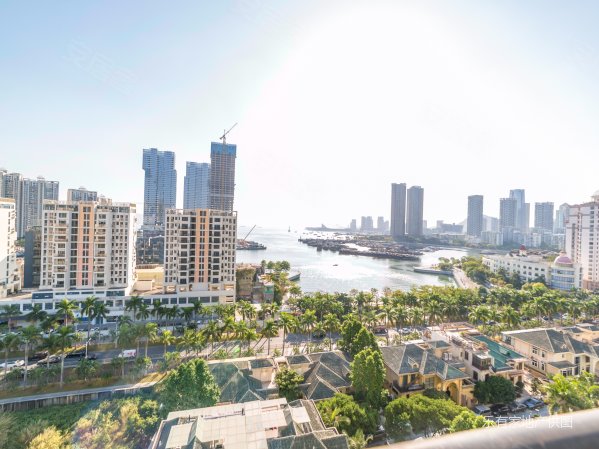 蓝漪花园4室2厅2卫99㎡南北0万