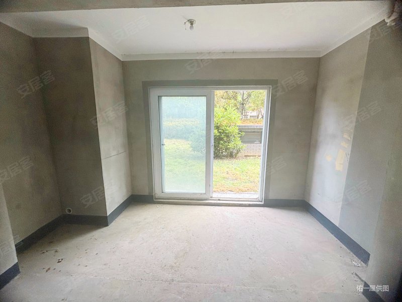 荣盛鹭岛荣府南苑 双卫 商品房 一楼带院子 小区新 业主诚心