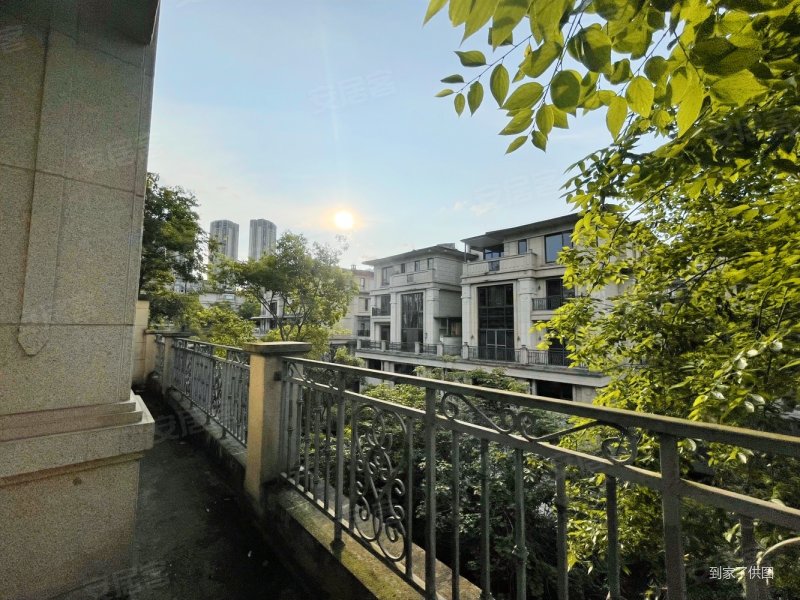 龙湖两江新宸旭宸
