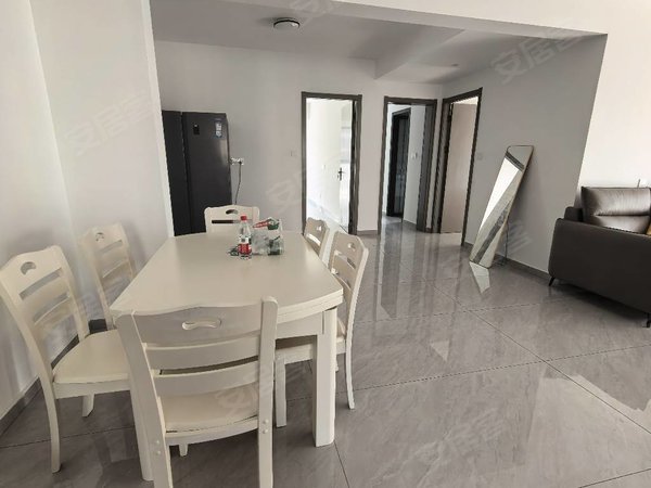 金华武义县武义城东程王佳苑二区出租：程王佳苑4室2厅1厨2卫，精装修，拎包入住，随时看房出租房源真实图片