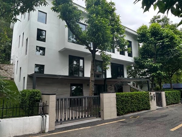 深圳南山蛇口鲸山别墅鲸山别墅,全新独栋别墅,前后大花园,有独立的