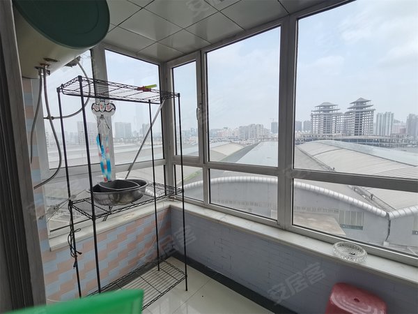 沈阳铁西滑翔城建花园采光杠杠滴!南北通透 精装修 家电齐全!