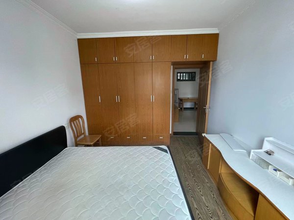 杭州上城景芳三堡北苑4号线景芳地铁站三堡北苑精装两室朝南 天虹银泰