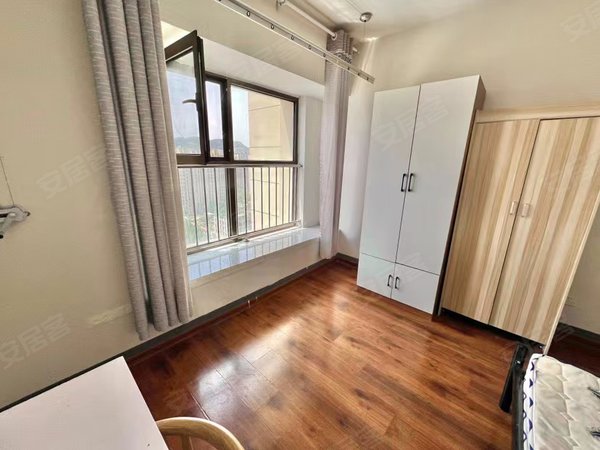 【多图】拉菲公馆,经十路历下段租房,合租南卧,经十路,转山西路,万象