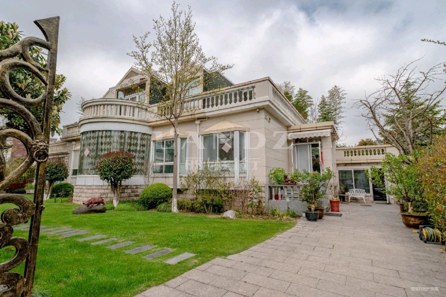 云间绿大地一期 新出 三面绿地环绕的独栋别墅,云间绿大地(别墅)二手