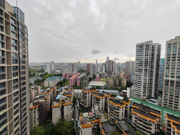 广州越秀五羊新城冠城大厦五羊新城 电梯3房 全新装修 近地铁 合租或