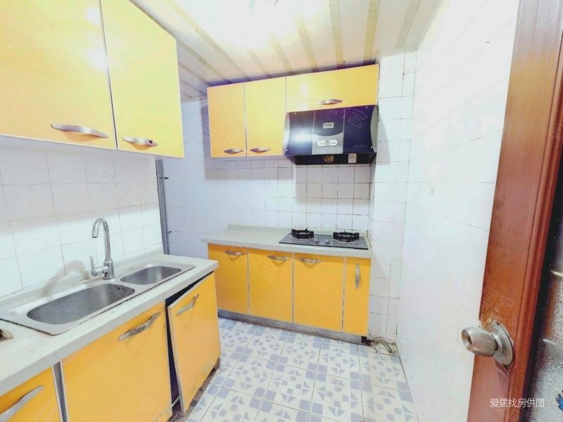 晓月苑一里 中间层南北通透满五年一套房看房有钥匙