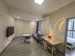 桂林七星玉满大酒楼急租!多套棠棣之华精装2房一厅!家具家电齐全,拎包入住。出租房源真实图片