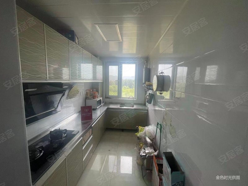 润景园 楼层好 有电梯 精装可拎包入住 房龄新 板楼