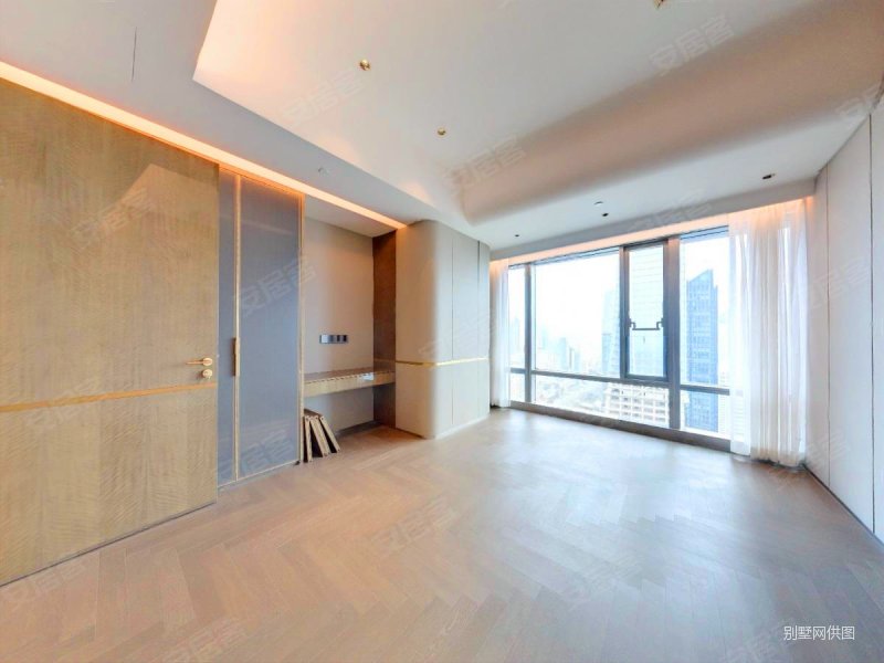 八大关万丽旁海天公馆精装海幕住宅随时看领包入住