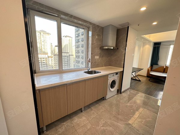 广场附近一室精装全配拎包入住交通便利随时看,莲湖租房-西安58安居客