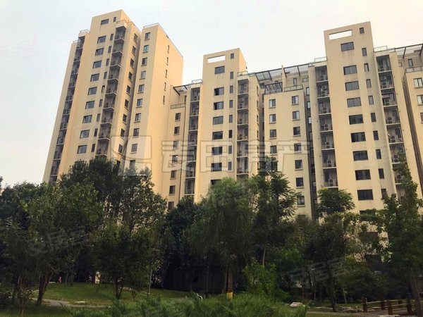 北京丰台岳各庄西府兰庭必看舒适三居两卧南向  南北通透  三甲医院旁