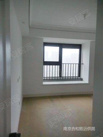 停车方便 双卫 带电梯 高楼层视野无遮挡 正南朝向 次新小区,颐和翡翠