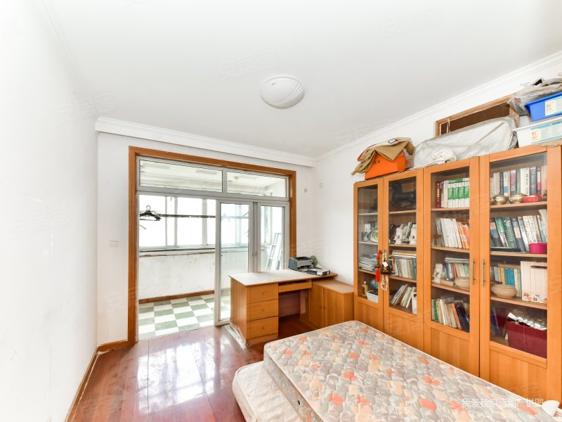 万丽花园3室2厅2卫129.73㎡南北350万