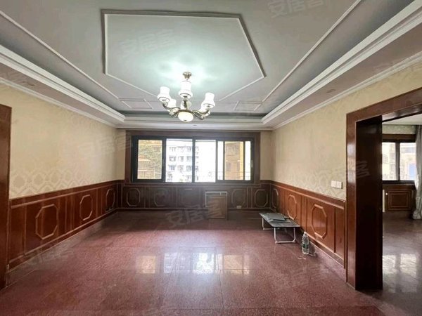 【多图】中兴大厦,解放碑租房,整租 十八梯 轻轨零距 大三房双卫,渝中