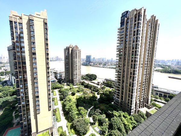 广州荔湾黄沙珠光御景壹号(公寓)御景壹号 复式三房  可做注册 商住