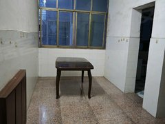 高安高安城区高安市区赤土坂北路凤栖苑 3室2厅1卫出租房源真实图片