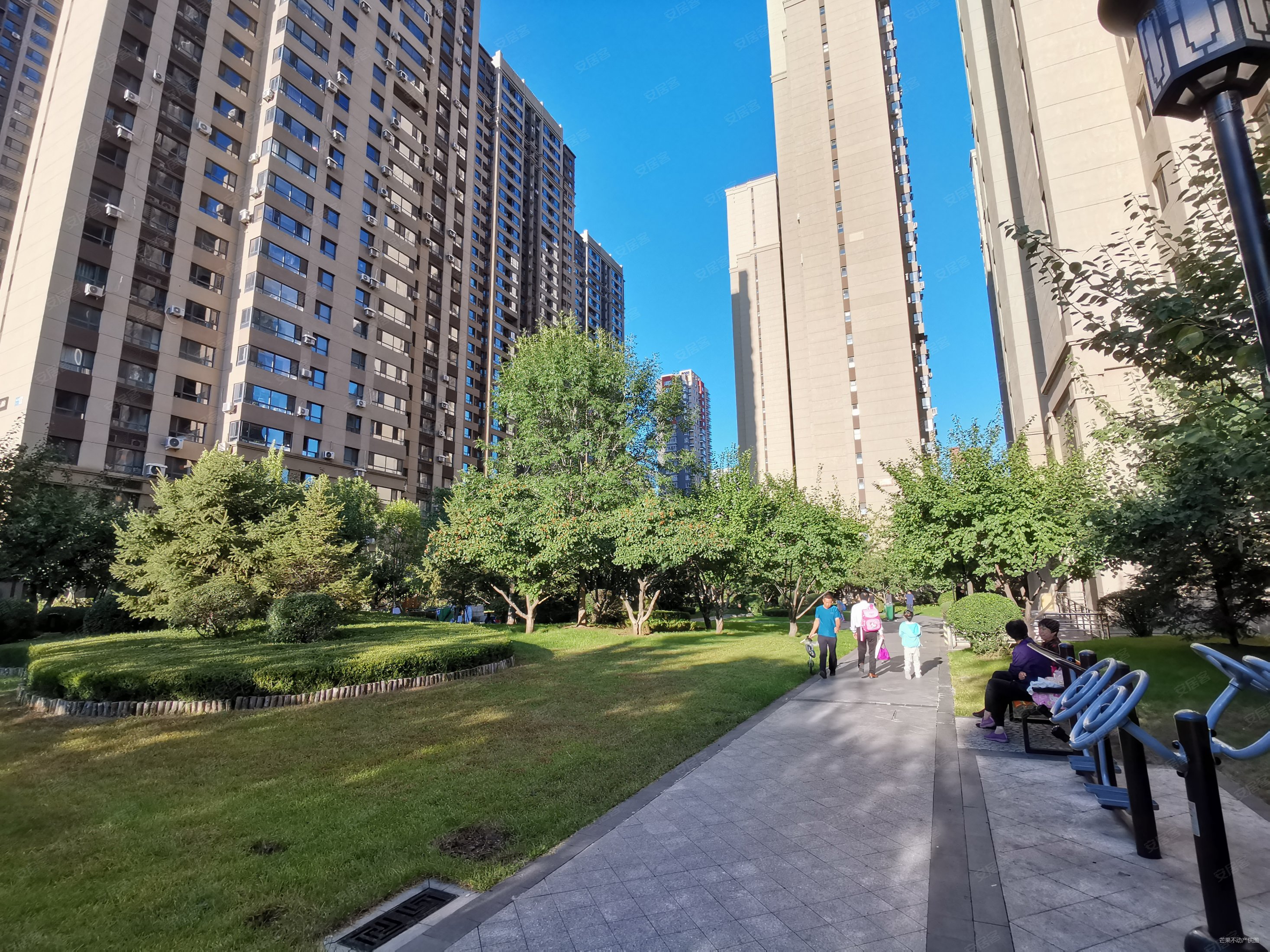 龙湖唐宁one3室2厅2卫133.74㎡南北330万