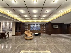 乌鲁木齐米东卡子湾华域龙湾藏龙别墅 地上两层地下一层 带车库 花园300平出租房源真实图片