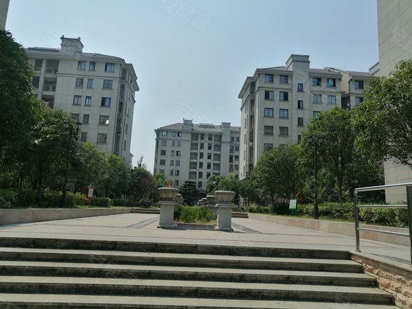 昆山千灯千灯古镇御翠湾(b区)御翠湾北区,独立新出一室一厅适合一家