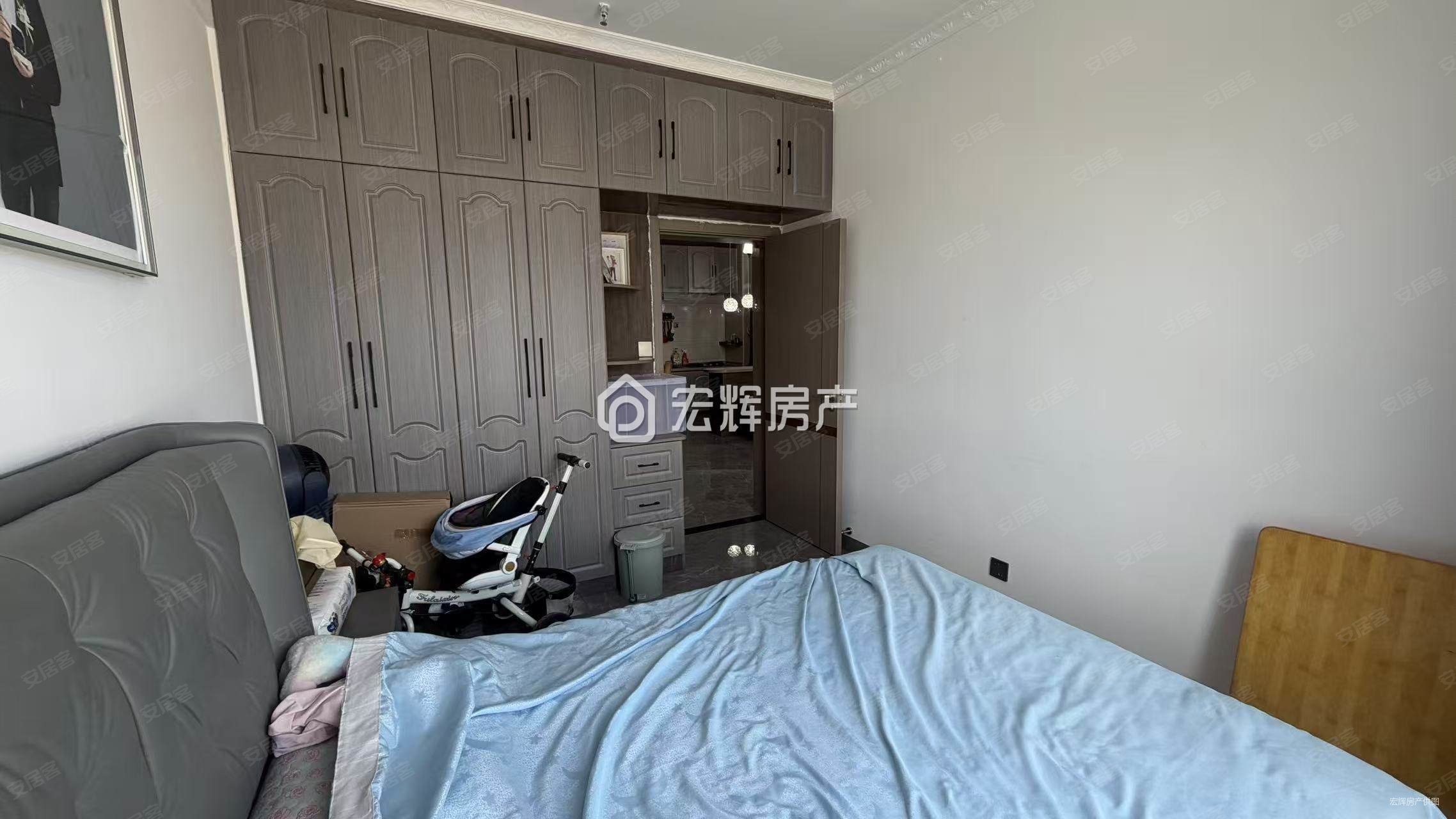 香格里拉城市花园六期(商住楼)2室1厅1卫73㎡东65万