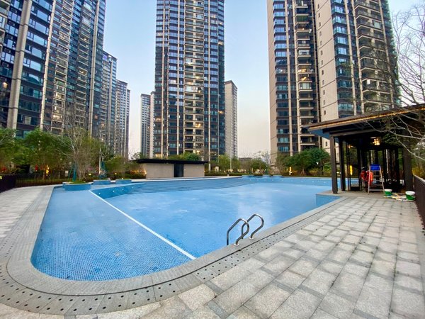 广州增城新塘招商臻园新塘招商臻园 精装三房 配置齐全 环境好 万达