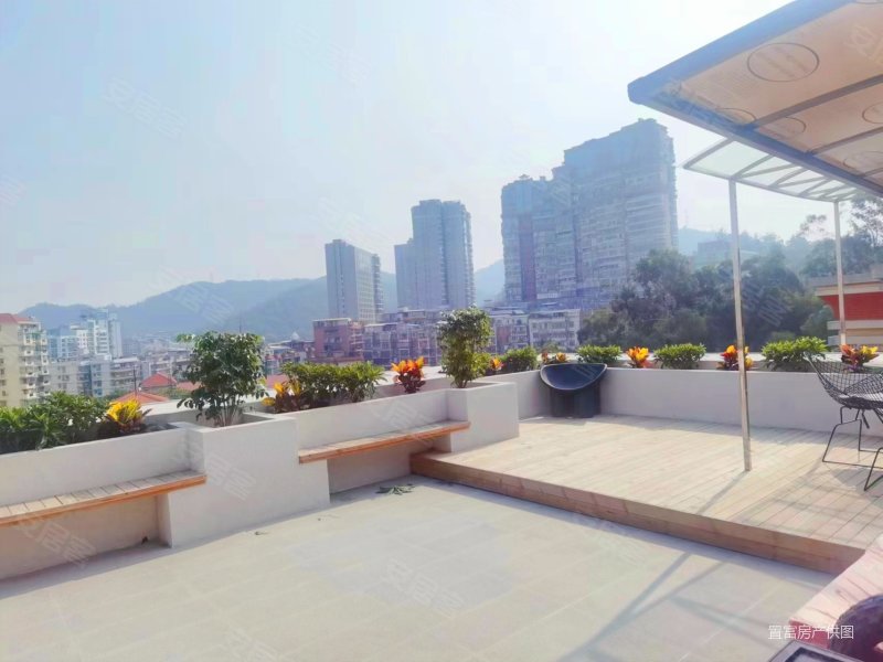 金枫园顶复楼中楼双露台使用300多平五房火车站商圈