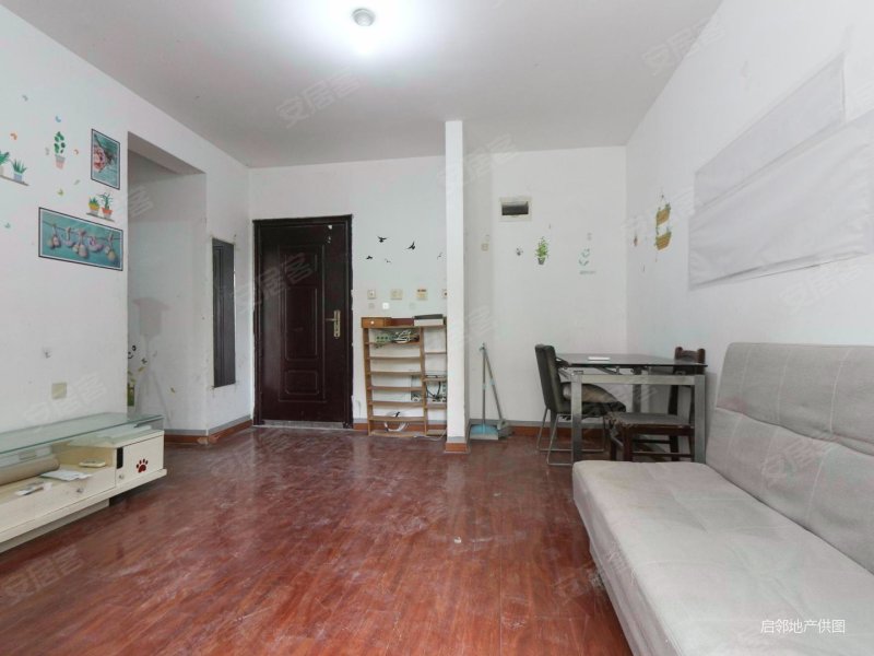 正南朝向 居住密度低 有电梯 满五 临地铁,东锦苑二手房,250万,1室1厅