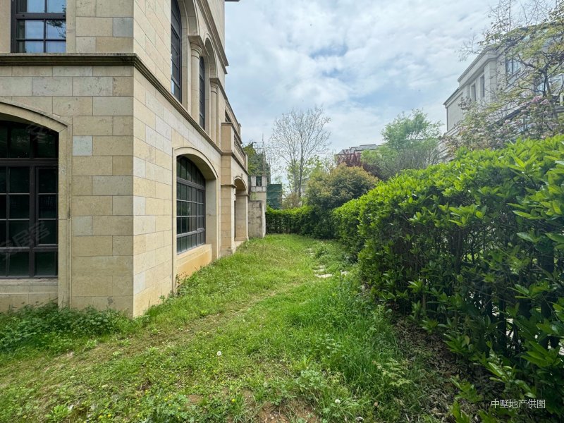 绿地乔治庄园别墅