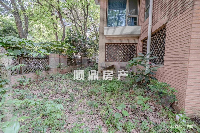 带双车位,天泓山庄(别墅)二手房,780万,5室2厅,3卫,206平米-南京安居