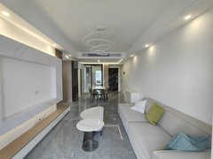 江景三室 新装 拎包入住 地理位置好 房子很干净，欢迎咨询