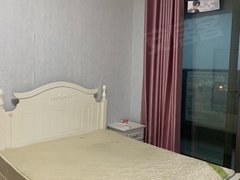 嘉兴平湖平湖市区吾悦广场对面平国府单间 合租 押一付一 可以短租出租房源真实图片