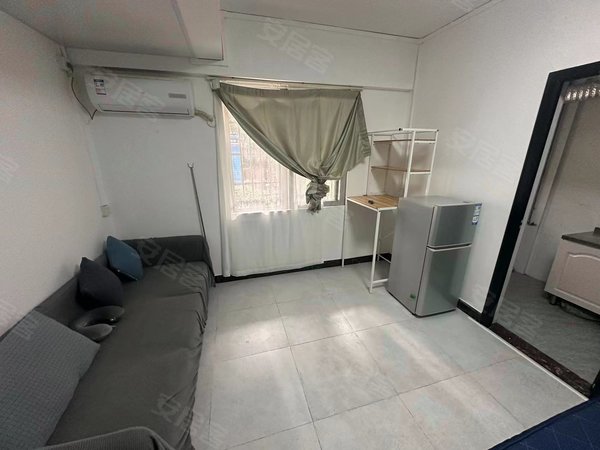 【多图】万松园小区,前进路租房,万国广场旁边 小区大1房 民用水电