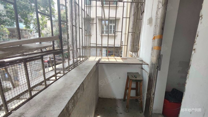 来电看房 地铁200米,凤凰新村二手房,200万,2室1厅,1卫,73平米-广州