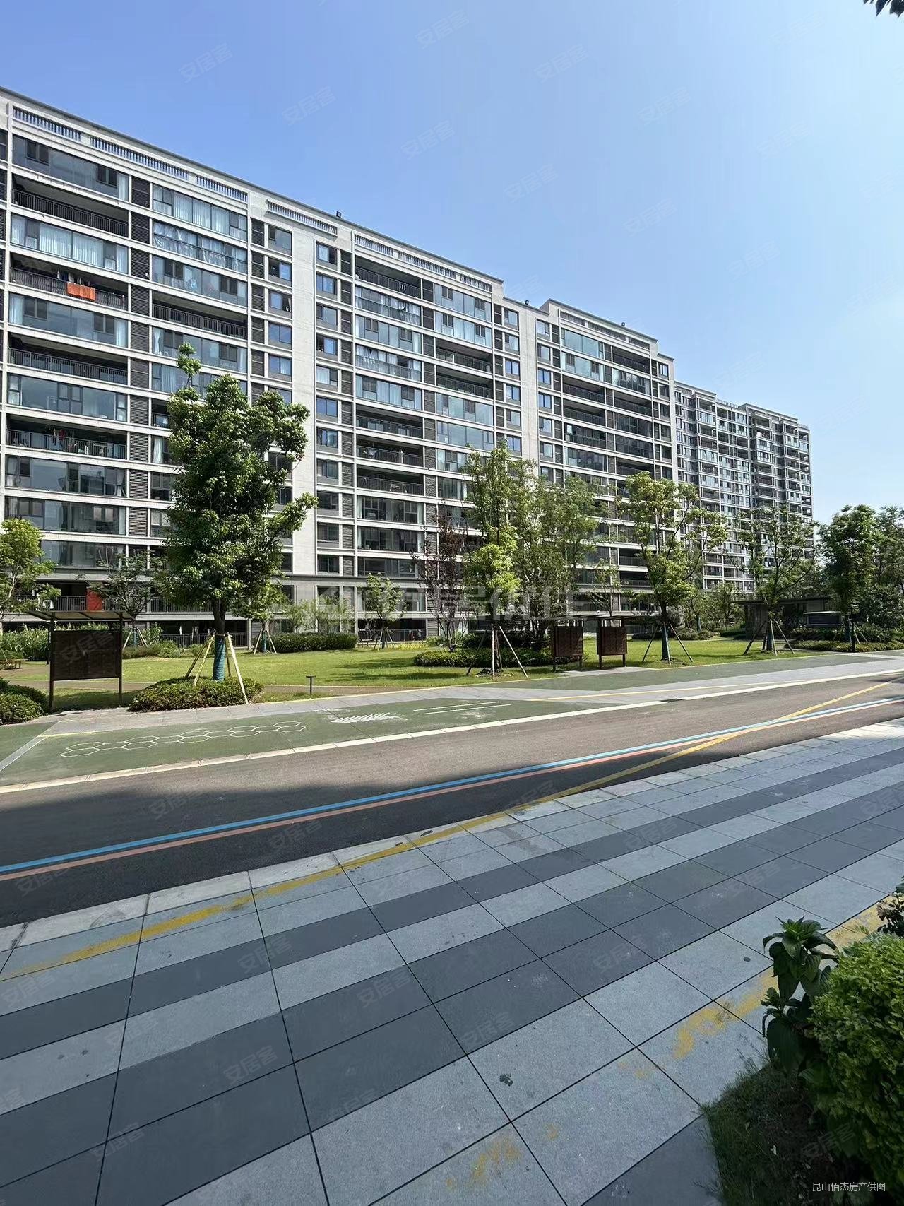 兰亭大境花园4室2厅2卫143㎡南北205万