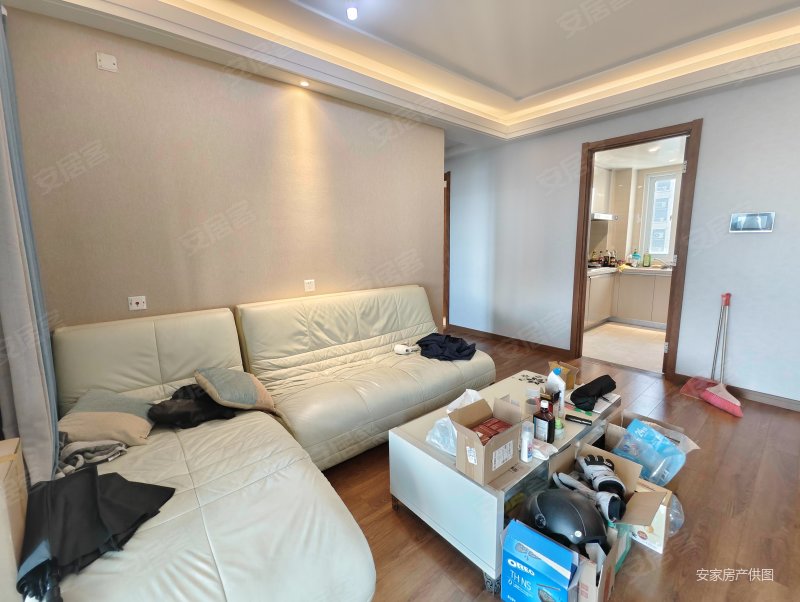 急售 保利玲珑公馆精装三房 电梯好楼层 配套成熟 随时看房