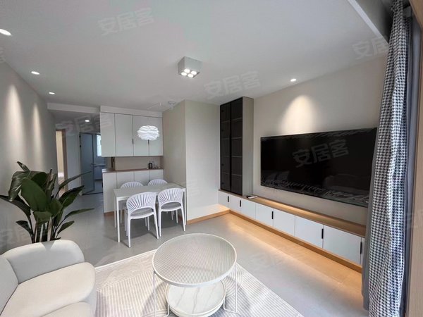 上海宝山共富新村胡庄佳苑合租房  单间带独卫  厨房共用 燃气烧饭