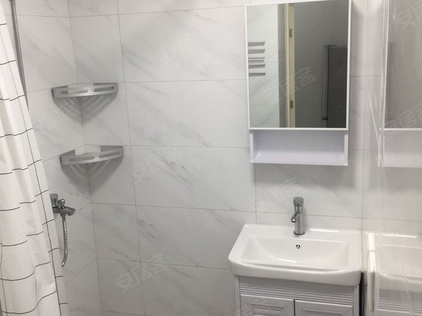 镇江京口大市口周边中街73-95号小区中街7395号小区 1室1厅1卫 精装修 45平出租房源真实图片