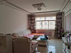 南门十子附近两室三楼家具齐全拎包入住高性价比